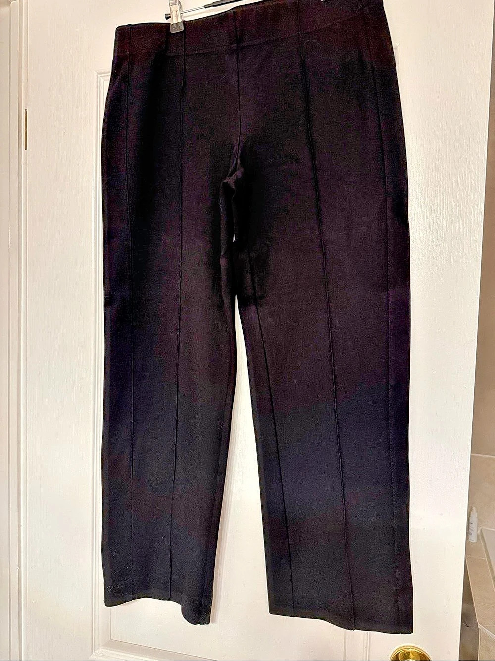Laura petite Straight Leg Pants in Black Size 14 Like New